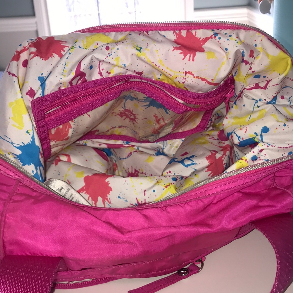 athletic duffel bag - Picture 2 of 3